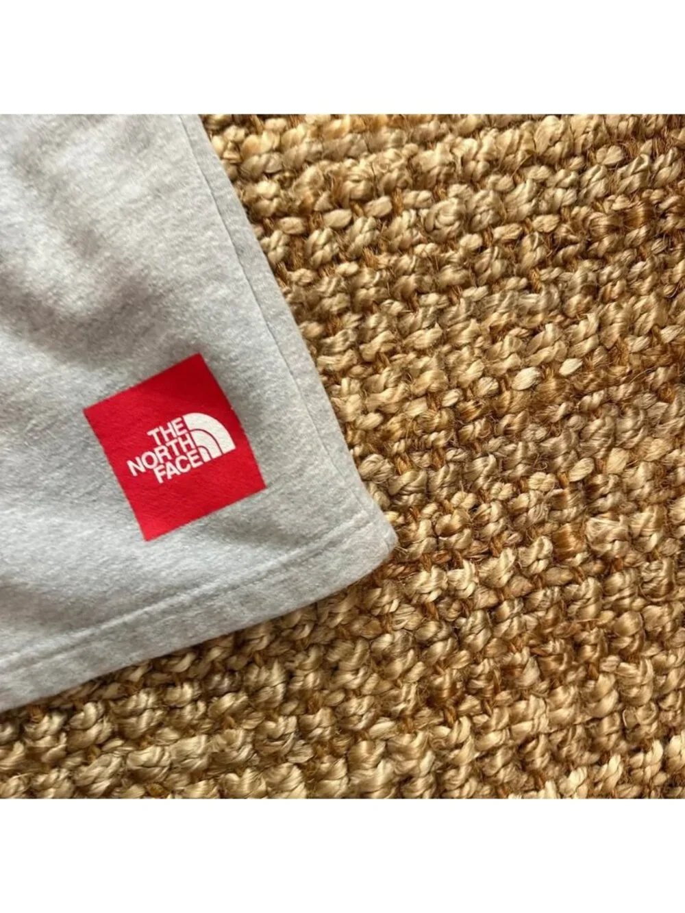 The North Face Mens Fleece Sweat Shorts Gray Red Box Logo Drawstring Medium